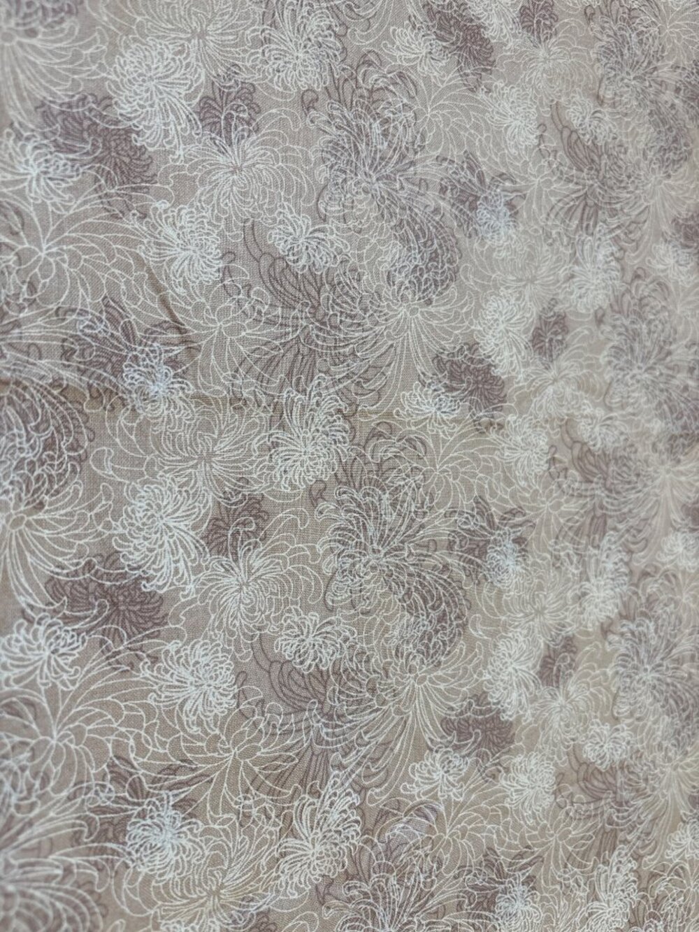 Floral Pattern Quilting Fabric 18x22" Beige & Brown Cotton Fat Quarter for Sewin